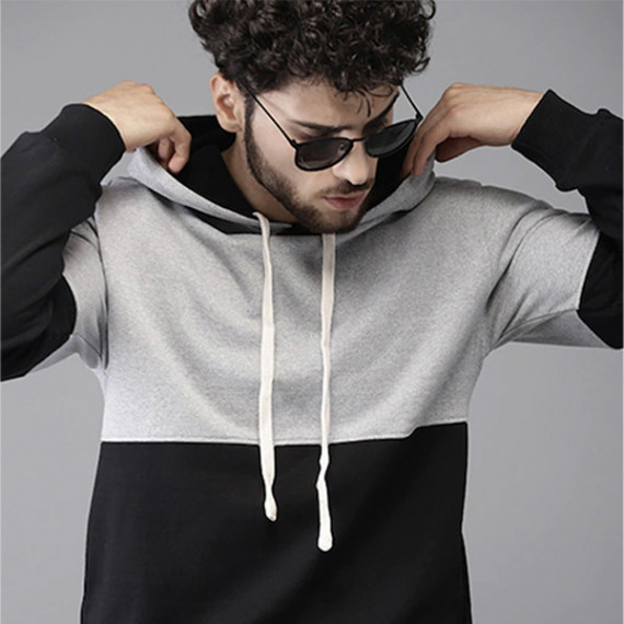 https://goldensgrove.in/products/men-black-grey-colourblocked-hooded-sweatshirt