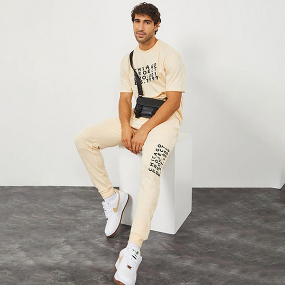https://goldensgrove.in/products/men-cream-colored-solid-slim-fit-cotton-joggers