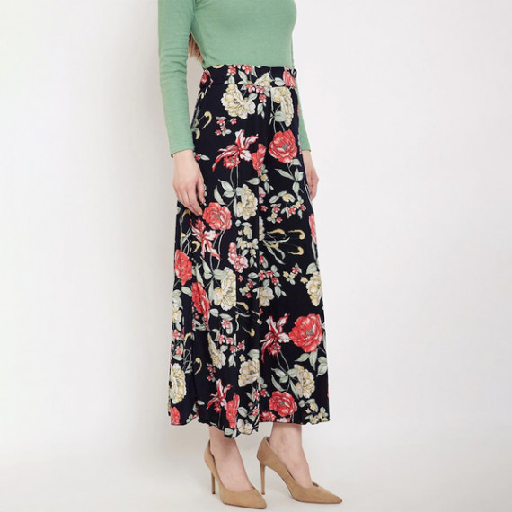 https://goldensgrove.in/products/women-black-red-floral-printed-flared-palazzos