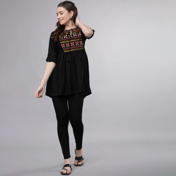 https://goldensgrove.in/products/women-black-solid-tunic