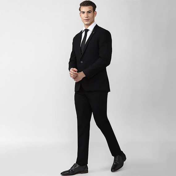 https://goldensgrove.in/products/manq-mens-slim-fit-suit