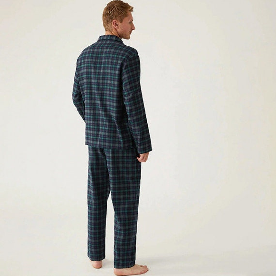 https://goldensgrove.in/products/men-green-blue-checked-night-suit