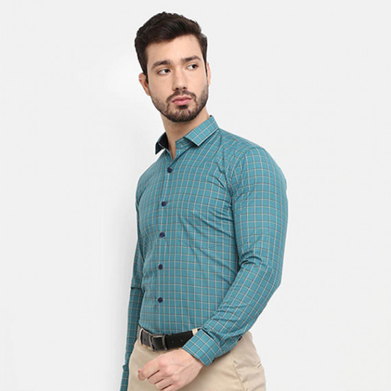 https://goldensgrove.in/products/men-green-checked-formal-shirt